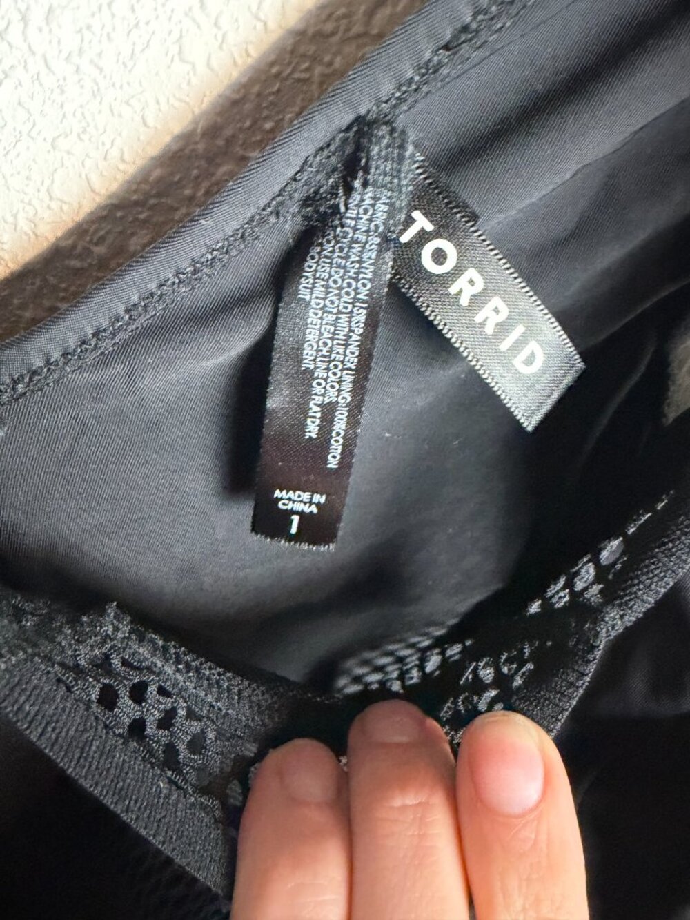 Torrid Size 1 Black Bodysuit Mesh Details Sleeveless Sexy Whimsigoth Layering 1x - Picture 3 of 5